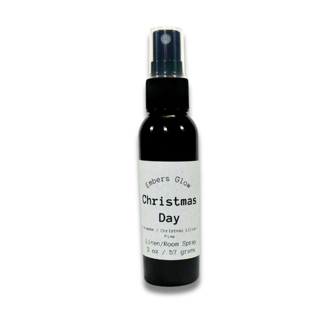 2 oz Winter Room & Linen Spray in Christmas Day scent, with a festive blend of pine, cinnamon, and holiday spices. Long-lasting and eco-friendly, perfect for creating a joyful seasonal ambiance.