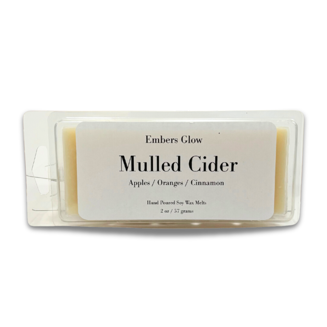 2 oz Mulled Cider soy wax melts with a warm blend of apple cider, cinnamon, and cloves, made from natural soy for a long-lasting, eco-friendly fragrance.